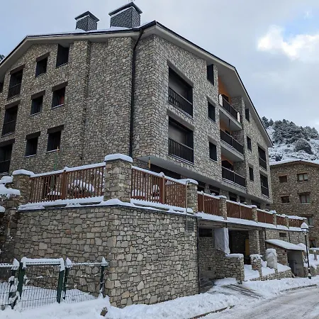 Kokono Vacation El Tarter, Andorra Apartment